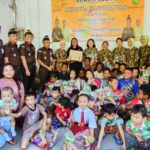 Dalam Rangka HBA dan HUT IAD, Kejaksaan Tinggi Sulut Bagi Bingkisan untuk Anak Panti Asuhan
