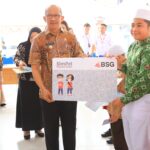Wali Kota Asripan Nani Hadiri Kegiatan Pembukaan Rekening Pelajar Yang Dilaksanakan OJK
