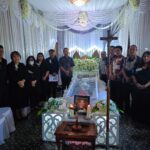 Wali Kota Caroll Senduk Berikan Doa Penguatan Keluarga Berduka Cita Senduk-Setiawati