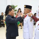 Bupati Minahasa Jemmy Kumendong Kukuhkan 31 Anggota Paskibraka Kabupaten Minahasa 2024