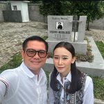 Sebelum Daftar Di KPU, Joune Ganda Dan Istri Ziarah Ke Makam Ibuda Vonny Maramis