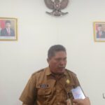 Ketua Panitia HUT RI Ke-78, Arnold Mokosolang Himbau ASN Jadi Contoh Masyarakat Memasang Bendera Merah Putih