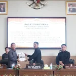 Ketua DPRD Minsel Ridle Merentek Pimpin Rapat Paripurna Penyampaian Laporan Hasil Reses II Masa Persidangan kedua Tahun Sidang 2023/2024