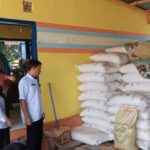 Distankan Kotamobagu Monitoring Ketersediaan Pupuk Subsidi di Kios Pengecer