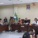 Niklas Silangen Dampingi Toni Supit Dan Vioneta Kuera Terima Kuker DPRD Kabupaten Sitaro