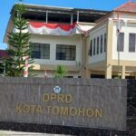 24 Anggota DPRD Kota Tomohon Jadi Narasumber Dalam Kegiatan Sosialisasi Rencangan Peraturan Daerah Kota Tomohon Tentang Tanggung Jawab Sosial dan Lingkungan Perusahaan