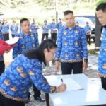 Kepala Dinas Ketahanan Pangan Lakukan Penandatanganan Perjanjian Kerja Dan Pakta Integritas 