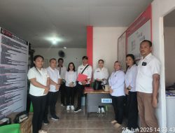 Tim Inspektorat Minahasa Tenggara Melaksanakan Monev Dana Desa Tahun 2025 Di Desa Ponosakan Indah