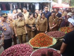 Sidak di Pasar Beriman Tomohon, Wawali Rumajar: Kami Pastikan Harga dan Pasokan Pangan Terjaga