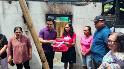 Bupati dan Wakil Bupati Sangihe Serahkan Bantuan untuk Korban Kebakaran
