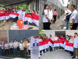 Tunjukkan Nasionalisme, Ronald Kansil Bagikan Bendera Merah Putih Saat Serap Aspirasi Warga