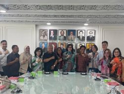Datangi Fraksi Partai Golkar DPR-RI, Tim DPRD Sulut Serahkan Aspirasi Mahasiswa Dan Masyarakat
