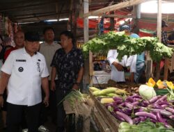 Jelang Akhir Tahun, Bupati Robby Lakukan Sidak di Pasar Sonder