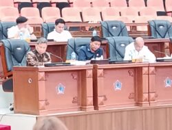 Dihadapan Banggar DPRD Dan Tim TAPD Pemprov, Komut BSG Jelaskan Persoalan RUPS