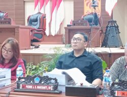 Banggar Dan TAPD Bahas APBD T.A 2026, Piere Makasanti Sorot Sekprov Tak Serahkan RKA SKPD
