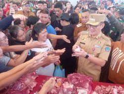 Pemkab Minut Gelar Pasar Murah Bersubsidi Bupati Joune Ganda Pantau Langsung