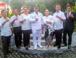 Jajaran Pemerintah Desa Watuliney Mengucapkan Selamat Menyambut Natal 2025 dan Menyongsong Tahun Baru 2026