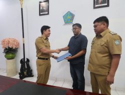 Bupati Sangihe Serahkan SK kepada 7 Staf Khusus