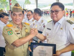 Wabup Sangihe Terima Penghargaan Pembina K3 tingkat Provinsi Sulut