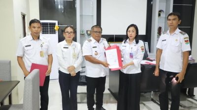 Jeiny Ribka Pandelaki Terima Surat Perintah Tugas (PLT) Kepala Dinas Lingkungan Hidup 