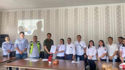 Direktur RSUD Mitra Sehat dr. Linda Tolu Menyerahkan Lahan Renovasi RS Berkualitas Ke PPK Kemekes RI