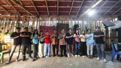 Lestarikan Eksistensi Bahasa Daerah, Kepala Badan Bahasa Kunjungi Sanggar Kamang Wangko