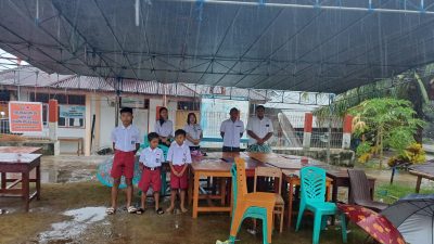 Tenda Pengungsian Dihantam Badai, Puluhan Siswa SDG Smirna Kawio Dipulangkan