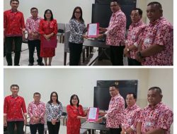 Wakili Bupati Ronald Kandoli, Sekda David H Lalandos Serahkan Surat  Perintah Tugas Kepada Phebe J Punuindoong  Sebagai  Kepala Dinas  Lingkungan Hidup
