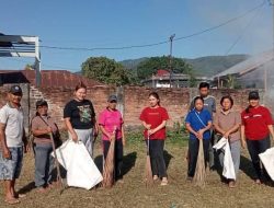 Pemdes Beringin Bergotong Royong Bersihkan Fasilitas Pendukung Sambut HUT RI 81