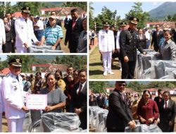 Buktikan Janji Bangun Daerah, Pemerintahan RK – FT Salurkan Bansos, Sertifikat Tanah dan Penghargaan Prestasi Pendidikan di Momen HUT RI ke 81