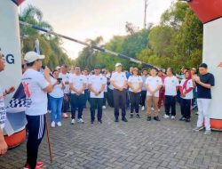 Semangat Kemerdekaan, Bupati Joune Ganda Lepas Peserta Jalan Sehat Sambut HUT ke-81 RI