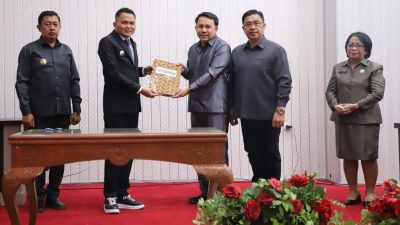 Bupati Ronald Kandoli Hadiri Rapat Paripurna DPRD, Tiga Agenda Strategis Bahas Masa Depan Minahasa Tenggara