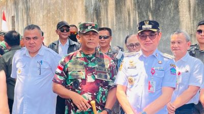 Bupati Joune Ganda Dampingi Pangdam XIII/Merdeka Tinjau Jembatan Perintis Garuda Kamanga