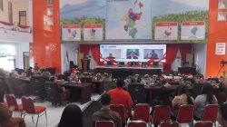 Joune Ganda Hadiri Paripurna DPRD Minut Bahas Pembicaraan Tingkat I Perubahan APBD 2026