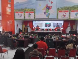 Joune Ganda Hadiri Paripurna DPRD Minut Bahas Pembicaraan Tingkat I Perubahan APBD 2026
