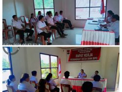 Hukum Tua Stien Rogahang Pimpin Rapat Bersama Perangkat Desa Dan BPD