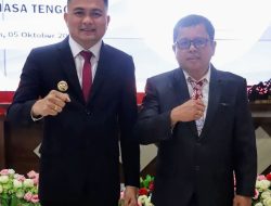 Bupati Ronald Kandoli Lantik Muchtar Wantasen Sebagai Inspektur Daerah 
