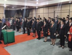 Sekda Minut Lantik 52 Pejabat, Tekankan Pelayanan Publik Optimal